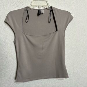 H&M Divided Gray Cap Sleeve Fitted Stretch Career Top Medium